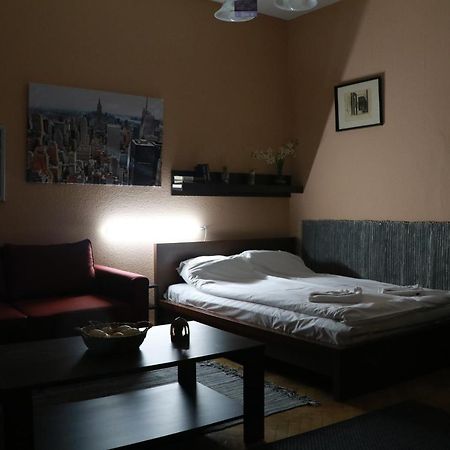 Fornax Home With Balcony Budapest Exteriör bild
